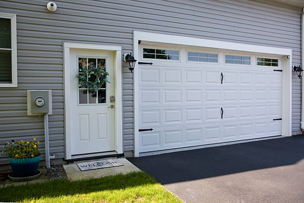24/7 Emergency Garage Door Panel Replacement experts in Buckingham County County, VA